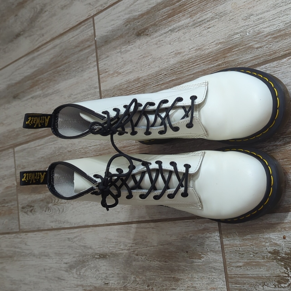 Dr. Martens 1460 White Leather Lace Up Boots - Women's 9 - Picture 3 of 8